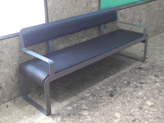 Upholstered Manderley Seat With Bacrest & Armrests